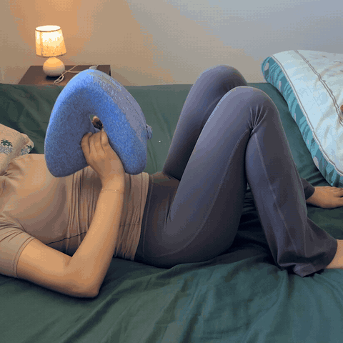 How to put the knee pillow between your knees