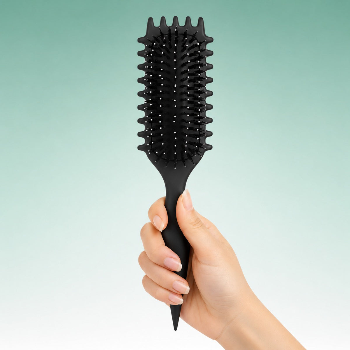 Curl Defining Brush – Perfect Curls Without the Frizz