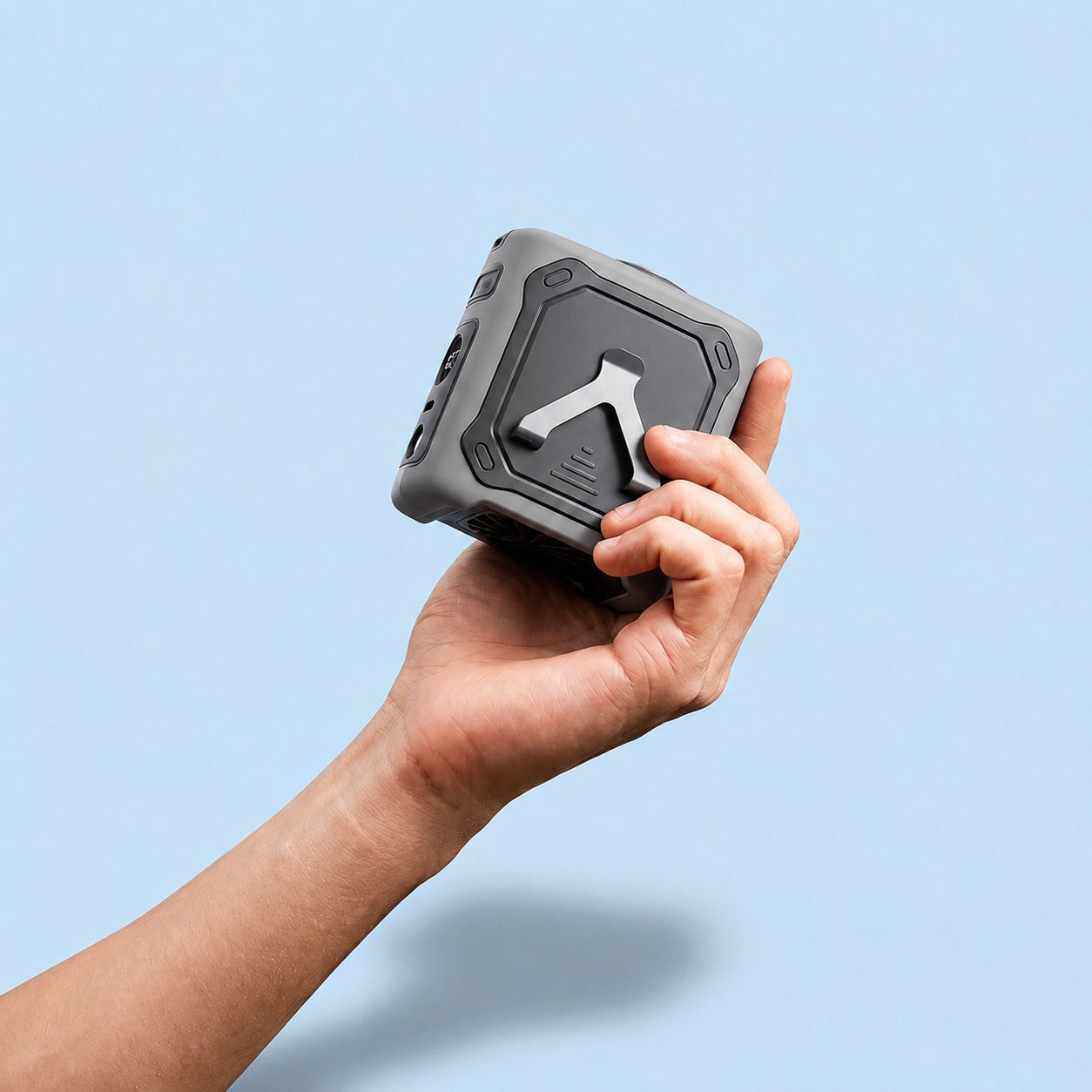 4-in-1 Active Cooling Waist Fan – Powerful Hands-Free Cooling